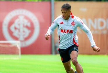 Internacional x Atlético-MG: onde assistir, escalações e tudo sobre o duelo direto contra o rebaixamento no Beira-Rio. Imagem: Ricardo Duarte/SCI
