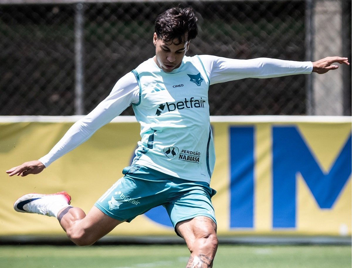Cruzeiro x Vitória: onde assistir, escalações e tudo sobre o duelo no Mineirão pelo Brasileirão. Imagem: Divulgação Cruzeiro
