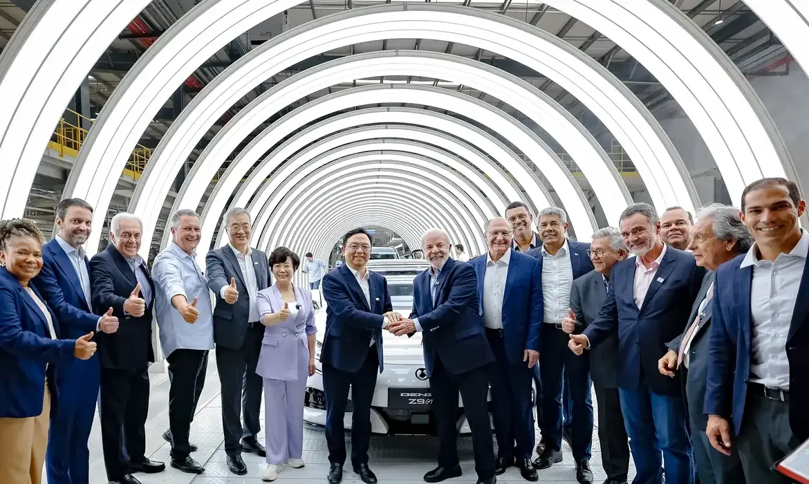 Nova fábrica de carros elétricos da BYD reforça confiança no Brasil