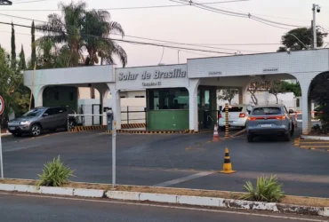 Bolsonaro autorizado a receber barbeiro em prisão domiciliar