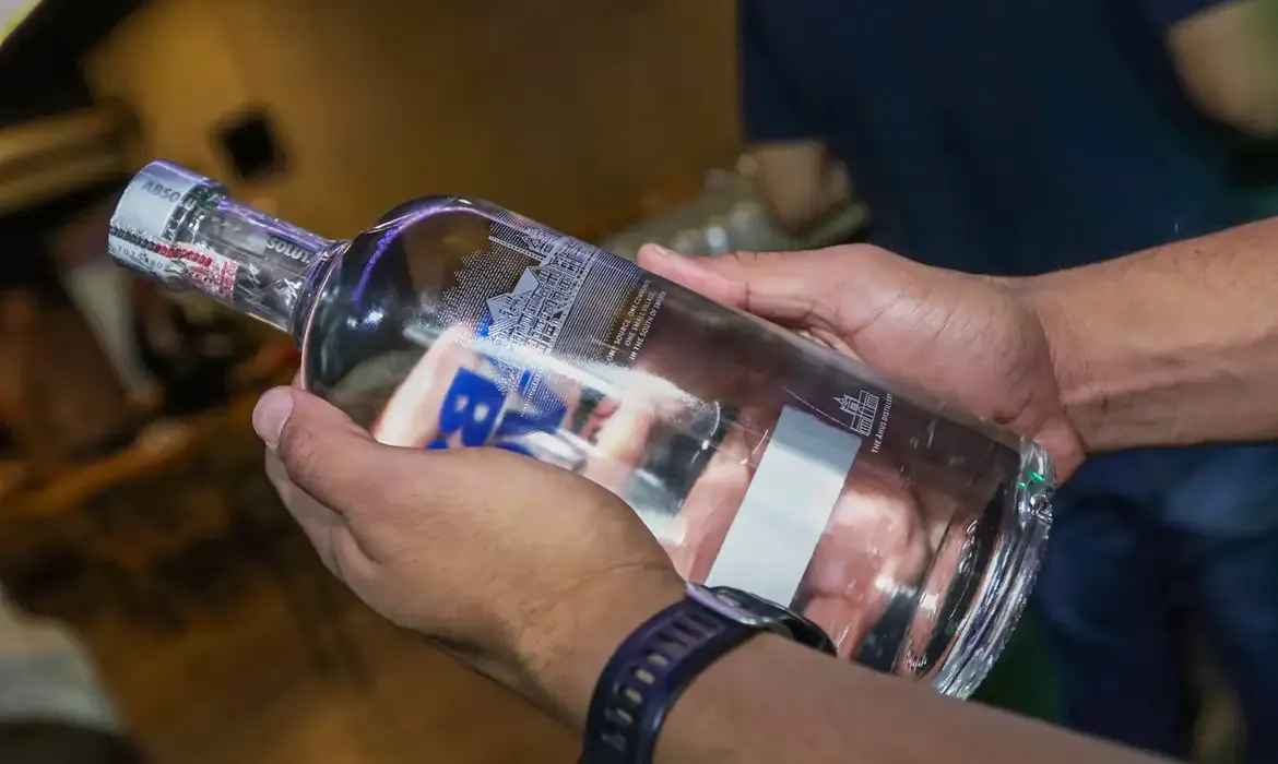 Sobe para cinco o número de mortes por metanol em São Paulo
