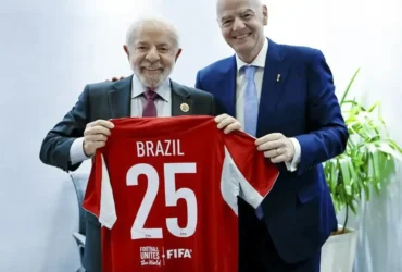 Lula convida Fifa para lançamento da Universidade do Esporte
