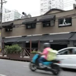 Bebida adulterada leva ao fechamento de estabelecimentos em SP
