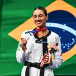 Milena Titoneli conquista prata no Mundial e faz história no taekwondo brasileiro