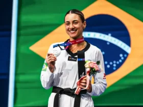 Milena Titoneli conquista prata no Mundial e faz história no taekwondo brasileiro