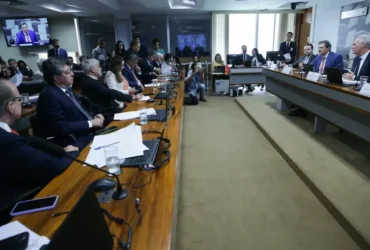 Haddad defende que cortar benefícios tributários é combater privilégios