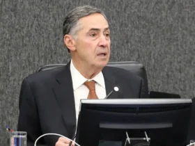 Aposentadoria de Barroso é oficializada no Diário Oficial da União