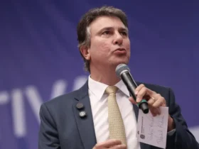 Ministro da Educação defende que professor deve ser valorizado e bem remunerado