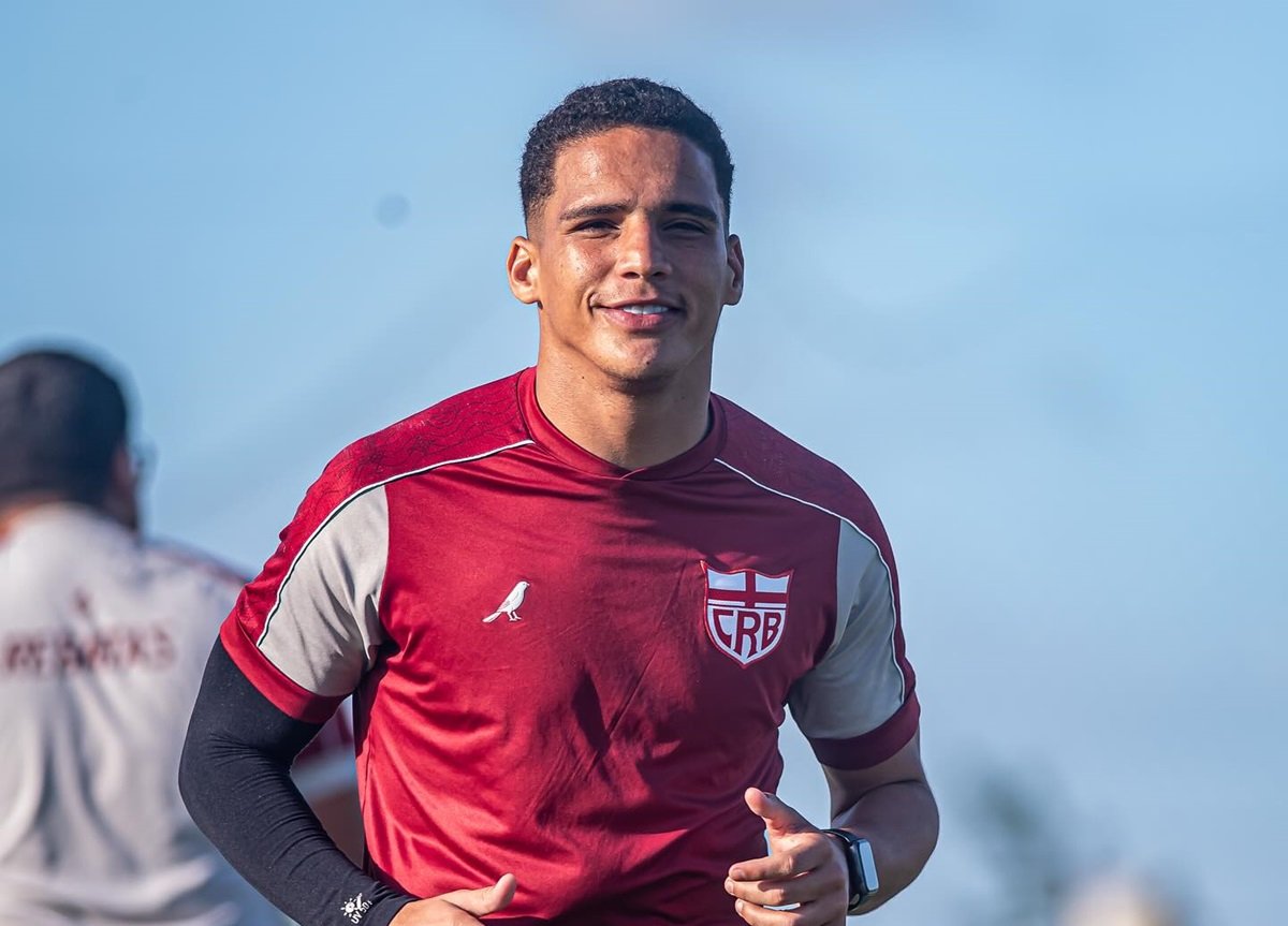 Coritiba x CRB: confronto decisivo pela 35ª rodada da Série B 2025. Imagem: @franciscocedrimfotografia Coritiba x CRB: confronto decisivo pela 35ª rodada da Série B 2025. Imagem: @franciscocedrimfotografia