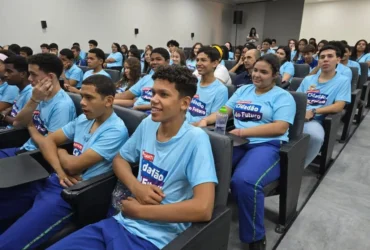 Alunos de MT participam de oficina sobre cidadania fiscal