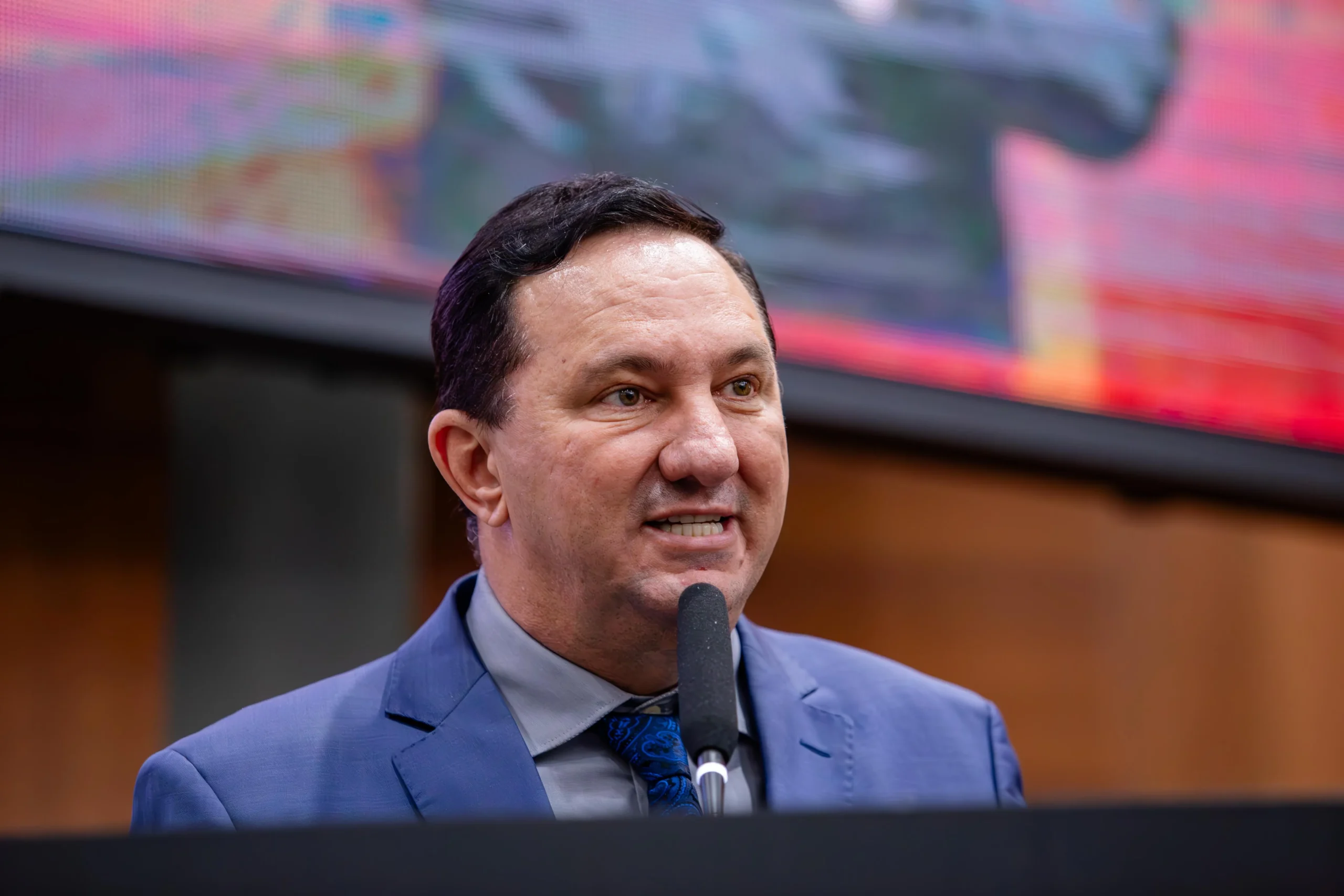 Barranco cobra TCE sobre suspensão de consignados em MT