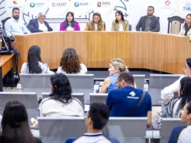 Enfermagem debate direitos e valorização em MT