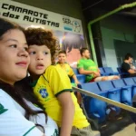 Crianças autistas são sorteadas para camarote inclusivo em Cuiabá