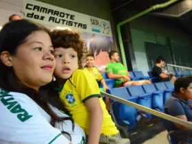 Crianças autistas são sorteadas para camarote inclusivo em Cuiabá