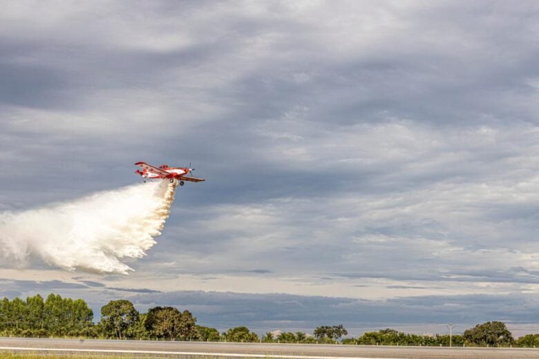 Corpo de Bombeiros combate 17 incendios florestais neste sabado em Mato Grosso