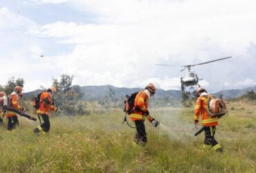 Corpo de Bombeiros de Mato Grosso combate 18 incendios florestais neste domingo