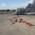 Incêndio consome carretas em posto na Rodovia dos Imigrantes