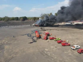 Incêndio consome carretas em posto na Rodovia dos Imigrantes