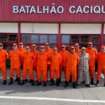 Bombeiros pioneiros são homenageados por 30 anos de serviço em MT
