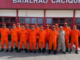 Bombeiros pioneiros são homenageados por 30 anos de serviço em MT