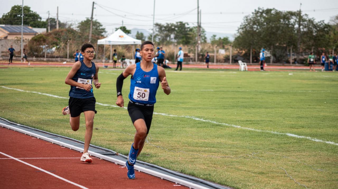 Delegacao de Sorriso disputa o Brasileiro Sub 16 de Atletismo na Paraiba