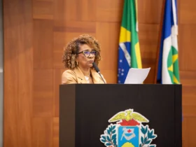 Edna Sampaio propõe pensão para órfãos do feminicídio em MT