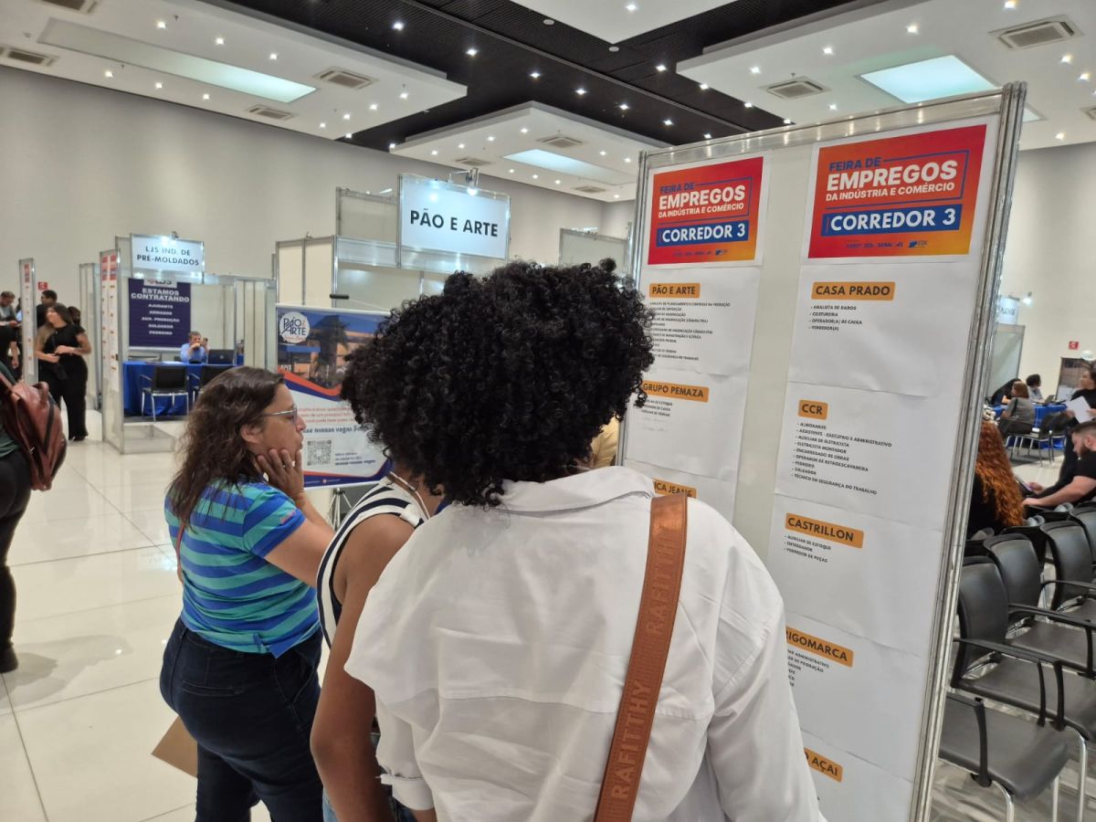 FEIRA DE EMPREGOS INDUSTRIA COMERCIO 14