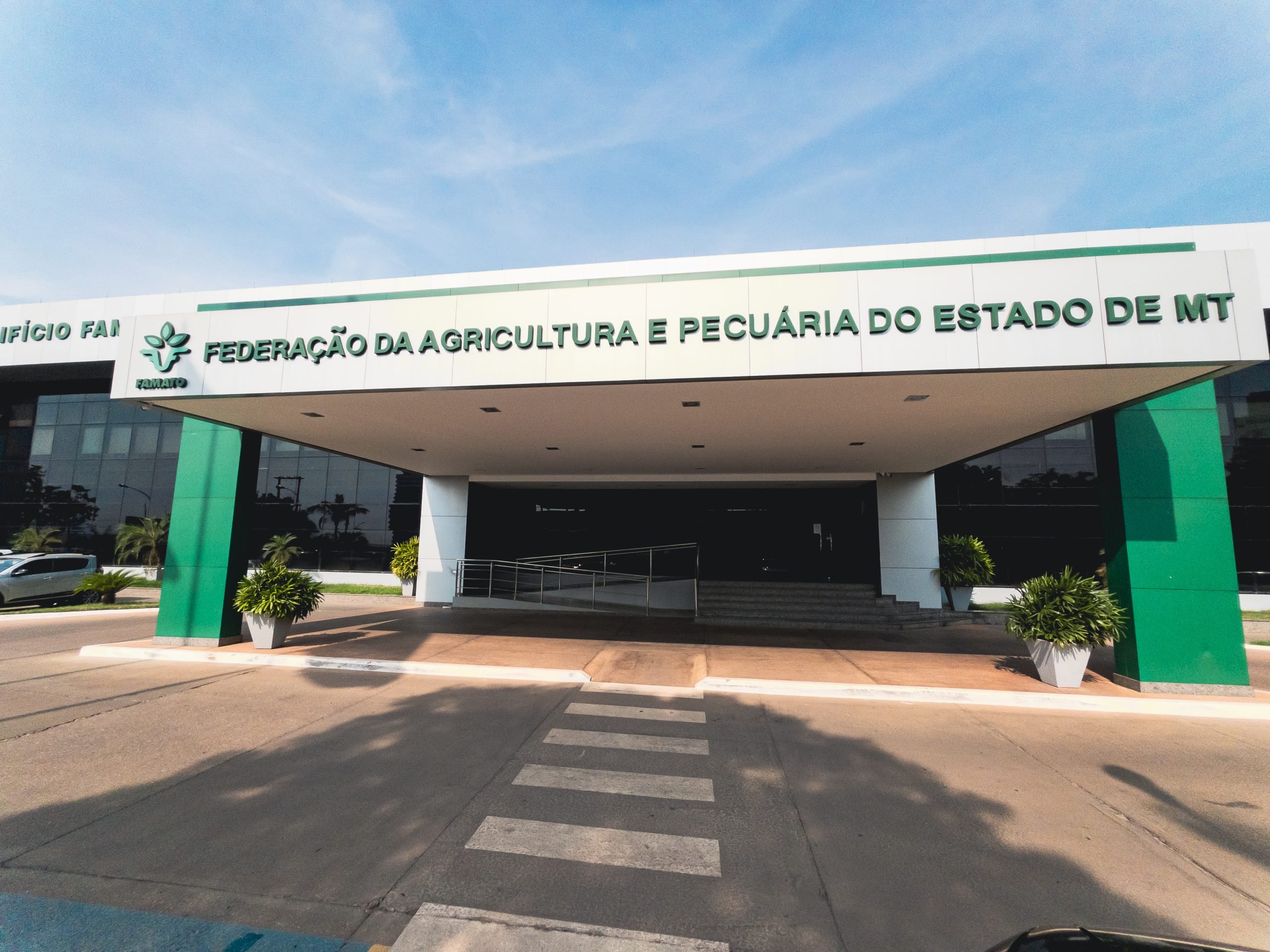 Famato fachada 1