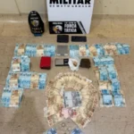 Força Tática prende dupla por tráfico e apreende R$ 10,5 mil em Água Boa