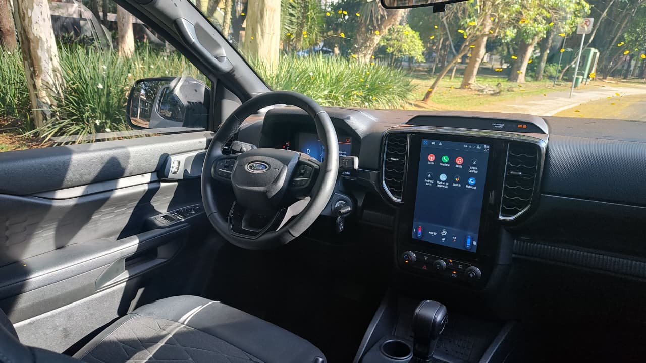 Ford Ranger Black 2026 mostra equilibrio entre robustez e eficiencia Mateus Dias 12