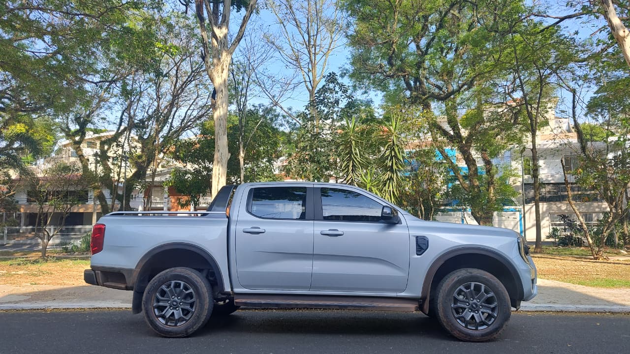Ford Ranger Black 2026 mostra equilibrio entre robustez e eficiencia Mateus Dias 6