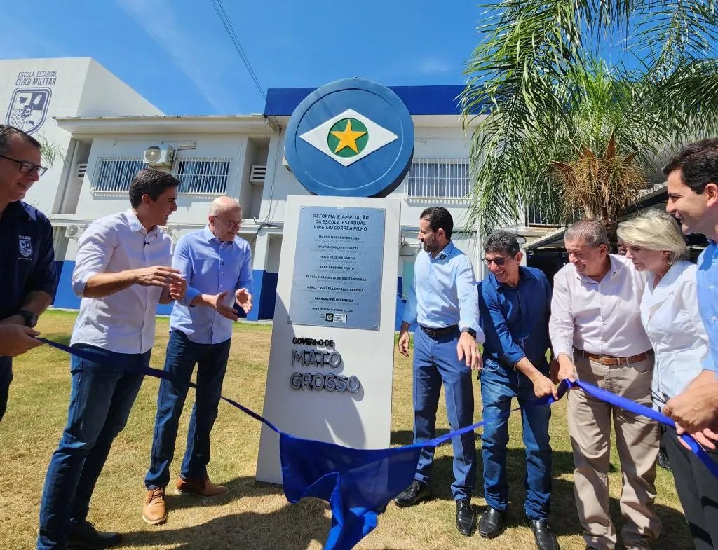 Governo entrega escola reformada em Nova Mutum e beneficia 1,5 mil alunos