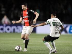 Botafogo-SP x Paysandu: onde assistir, escalações e detalhes do confronto decisivo pela Série B. Imagem: Igor Barrankievicz Agência Botafogo Divulgação