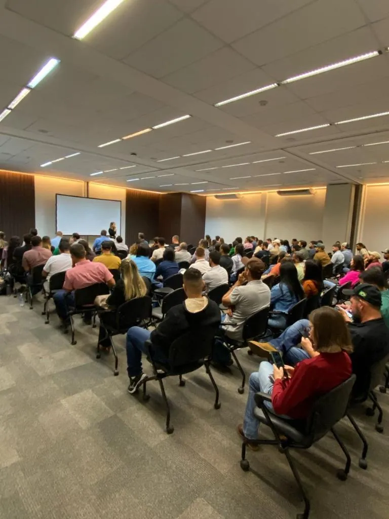 Indea capacita veterinários para atuar em eventos agropecuários