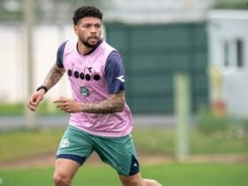 Coritiba x Atlético-GO: onde assistir ao vivo, escalações e detalhes da 31ª rodada da Série B. Imagem: JP Pacheco Coritiba