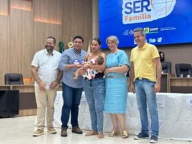 Mais de 100 familias de Sinop recebem cartoes do Programa SER Familia familias destacam beneficios