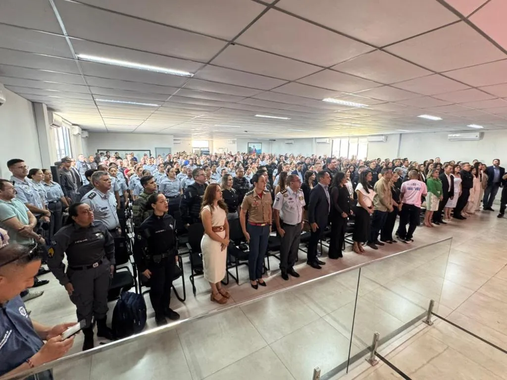 Mais de 100 mulheres são homenageadas na PM de MT