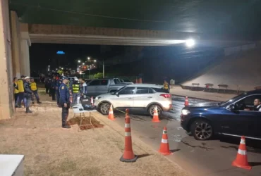 Operação Lei Seca prende motoristas embriagados e recolhe veículos em Cuiabá