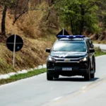 Homem de 55 anos é encontrado morto em rua de Cáceres; polícia investiga circunstâncias