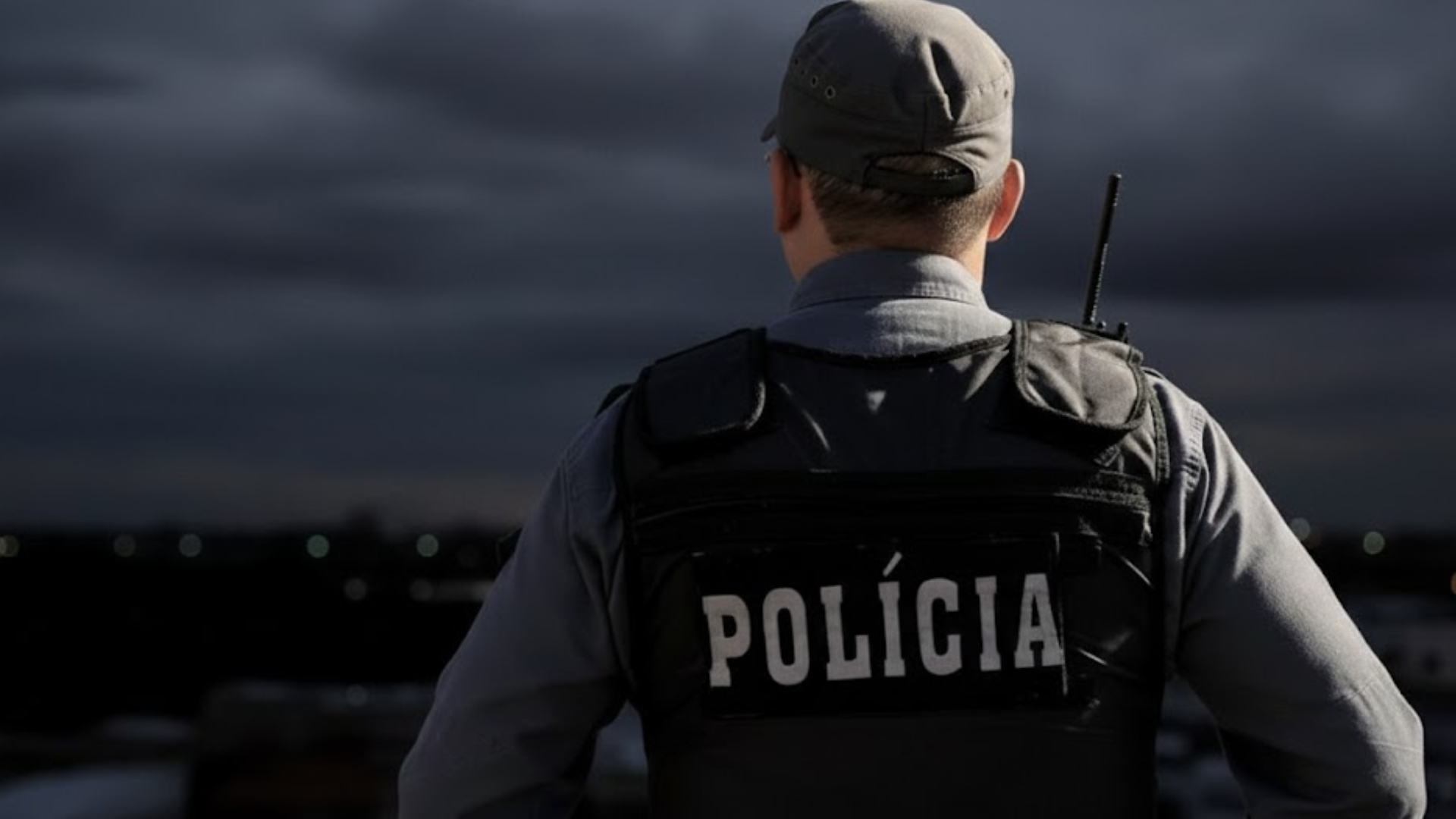 Polícia