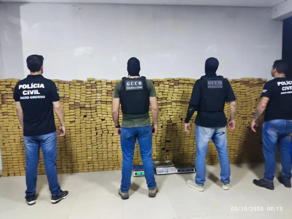 Polícia Civil apreende quase 2 mil tabletes de maconha em Cuiabá