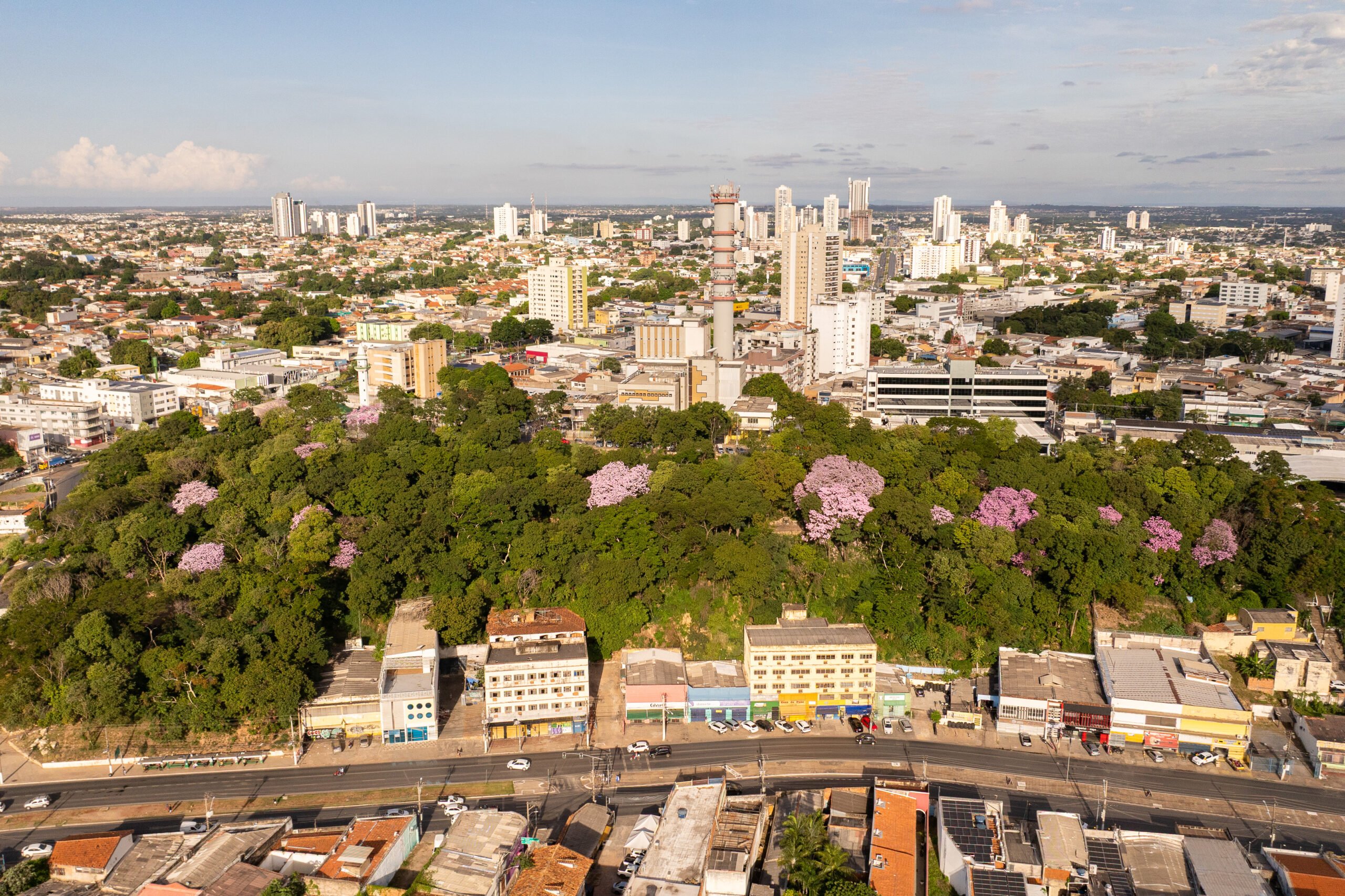 Prefeitura de Cuiaba inicia processo de revitalizacao do Morro da Luz nesta quinta scaled