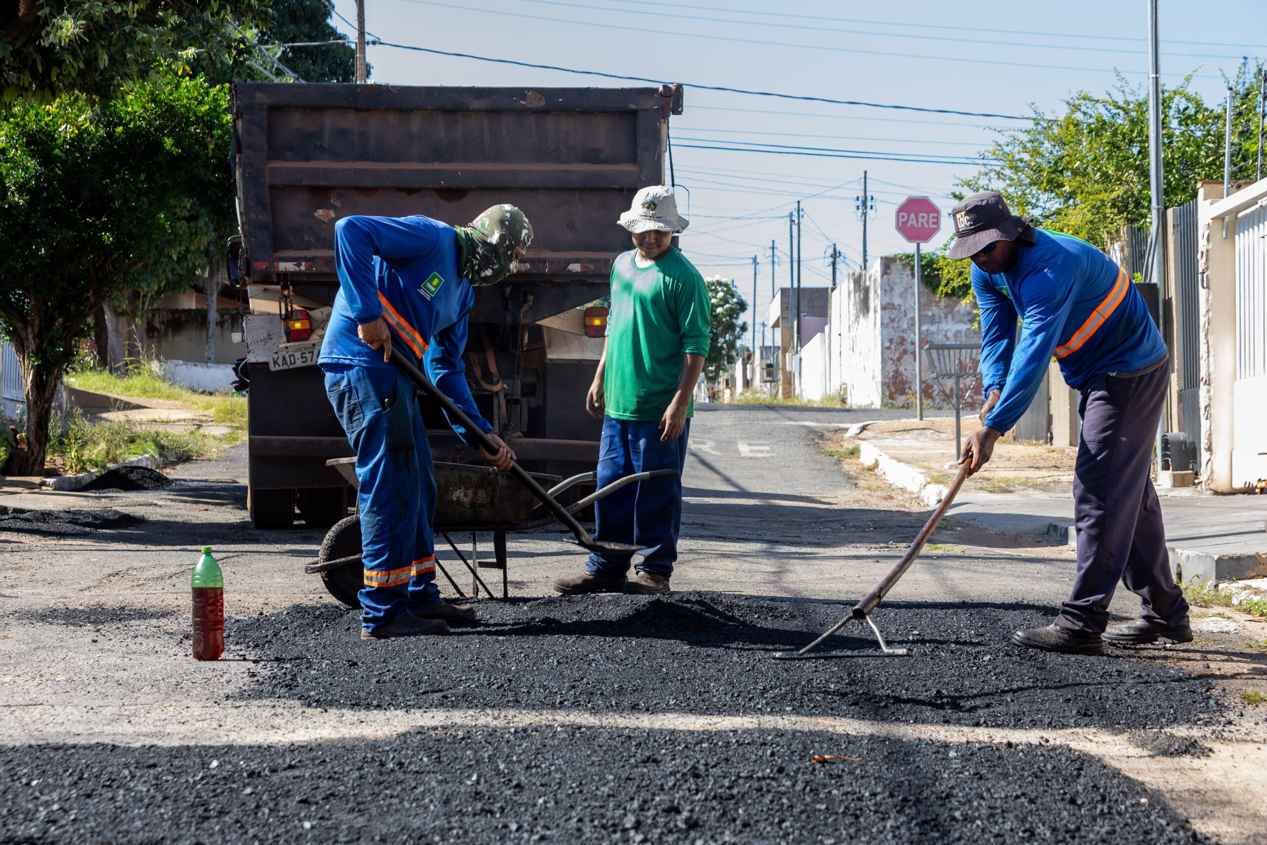 Prefeitura de Cuiaba recupera mais de 77 mil pontos com operacao tapa buraco scaled
