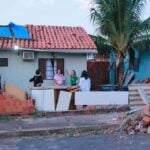 Prefeitura de Varzea Grande inicia entrega de kits emergenciais as familias atingidas por vendaval