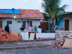 Prefeitura de Varzea Grande inicia entrega de kits emergenciais as familias atingidas por vendaval
