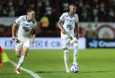 Bahia x Grêmio: onde assistir, escalações e tudo sobre o duelo tricolor pelo Brasileirão 2025. Imagem: Rafael Rodrigues EC Bahia