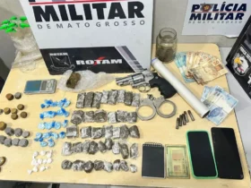 Rotam prende homem por tráfico em Cuiabá com drogas e simulacro