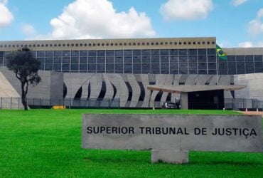 STJ anula decisao que beneficiou investigado com ANPP por violacao ao sistema acusatorio em Mato Grosso