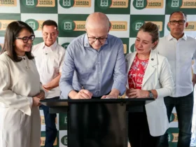 Governo de MT entrega R$ 2,8 mi em máquinas para agricultura familiar