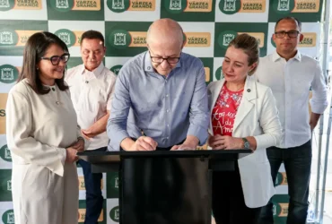 Governo de MT entrega R$ 2,8 mi em máquinas para agricultura familiar